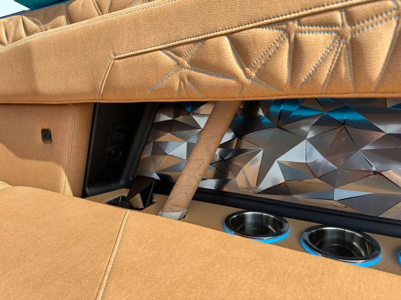 Slide: The Image of Nautique Super Air Nautique G25 Paragon 2026 - 32