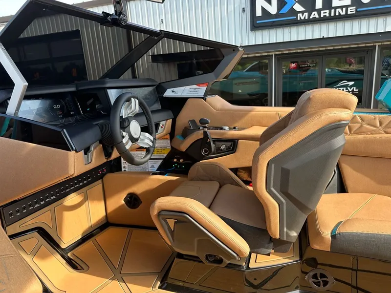 Slide: The Image of Nautique Super Air Nautique G25 Paragon 2026 - 35