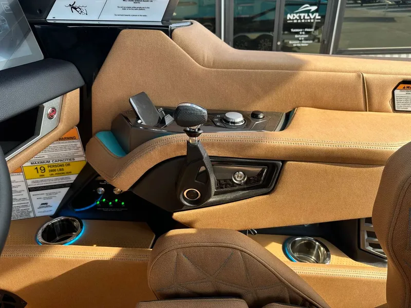 Slide: The Image of Nautique Super Air Nautique G25 Paragon 2026 - 41