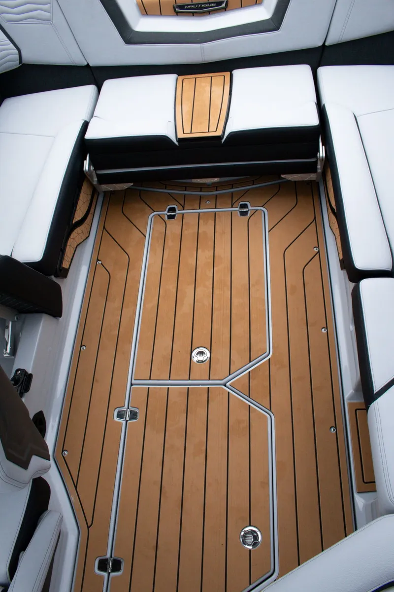 Slide: The Image of Nautique G23 2026 - 17