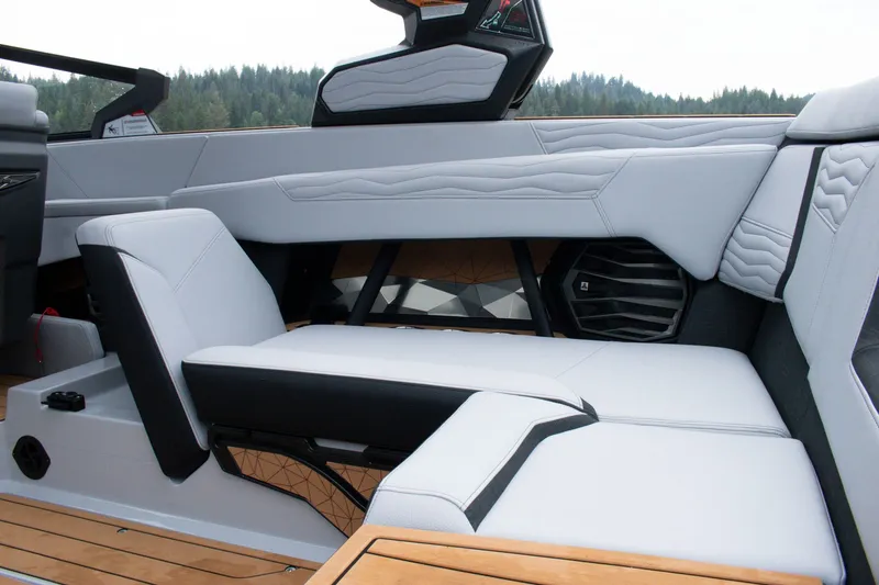 Slide: The Image of Nautique G23 2026 - 8