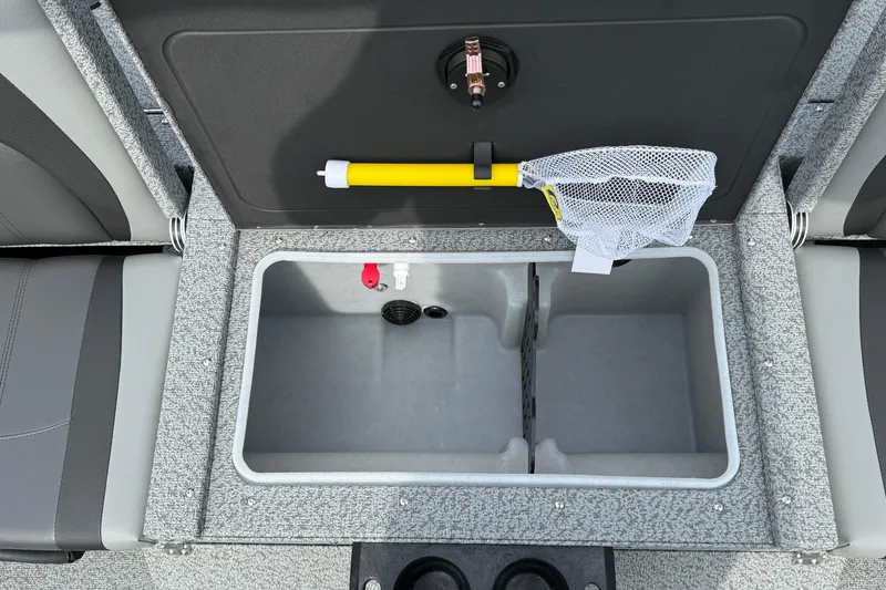 Slide: The Image of 2026 Lund 2075 Impact XS boat livewell with net and seating. - 26