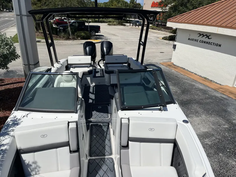 Slide: The Image of Cobalt R8 2022 - 19