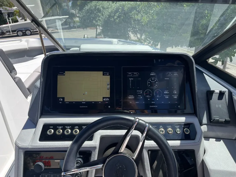 Slide: The Image of Cobalt R8 2022 - 24