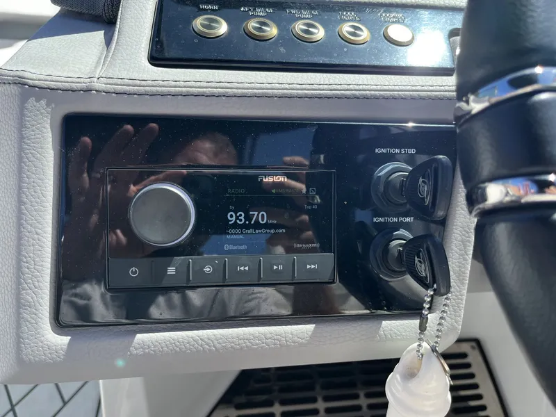 Slide: The Image of Cobalt R8 2022 - 30