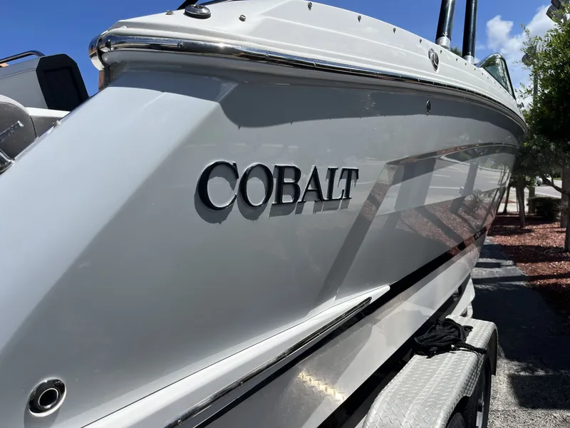 Slide: The Image of Cobalt R8 2022 - 7