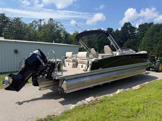 Slide: The Image of Tahoe 2385 QUAD LOUNGER SHIFT 2026 - 3