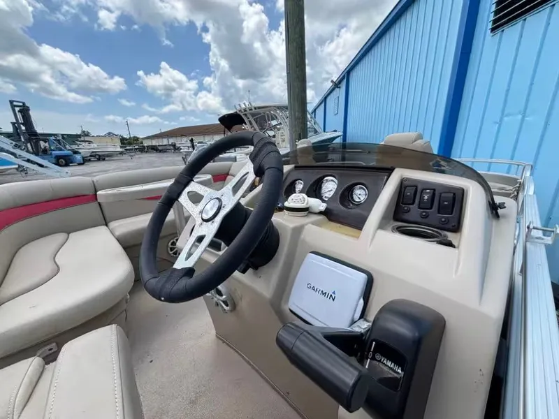 Slide: The Image of Bennington 22 SX 2014 - 5