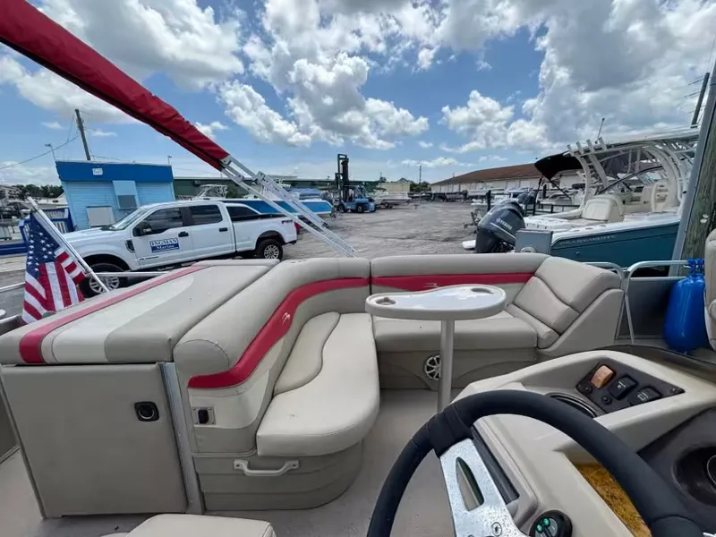 Slide: The Image of Bennington 22 SX 2014 - 6