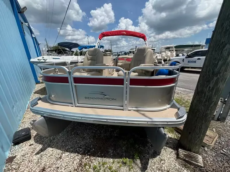 Slide: The Image of Bennington 22 SX 2014 - 8