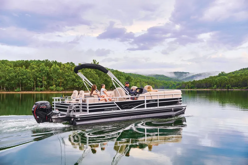 Slide: The Image of Ranger Reata 220FC 2025 - 74