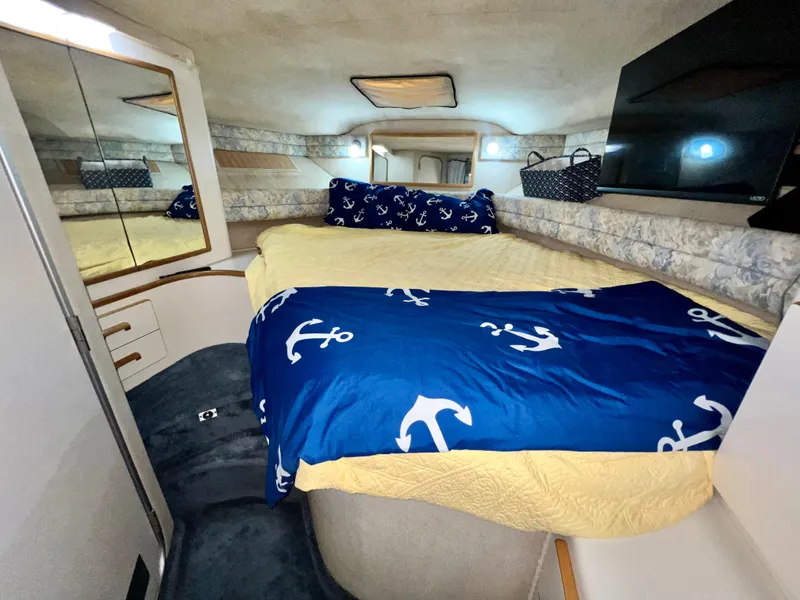 Slide: The Image of Sea Ray Sundancer 370 1993 - 11
