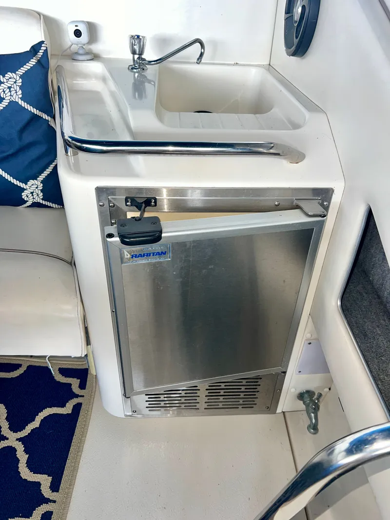 Slide: The Image of Sea Ray Sundancer 370 1993 - 16