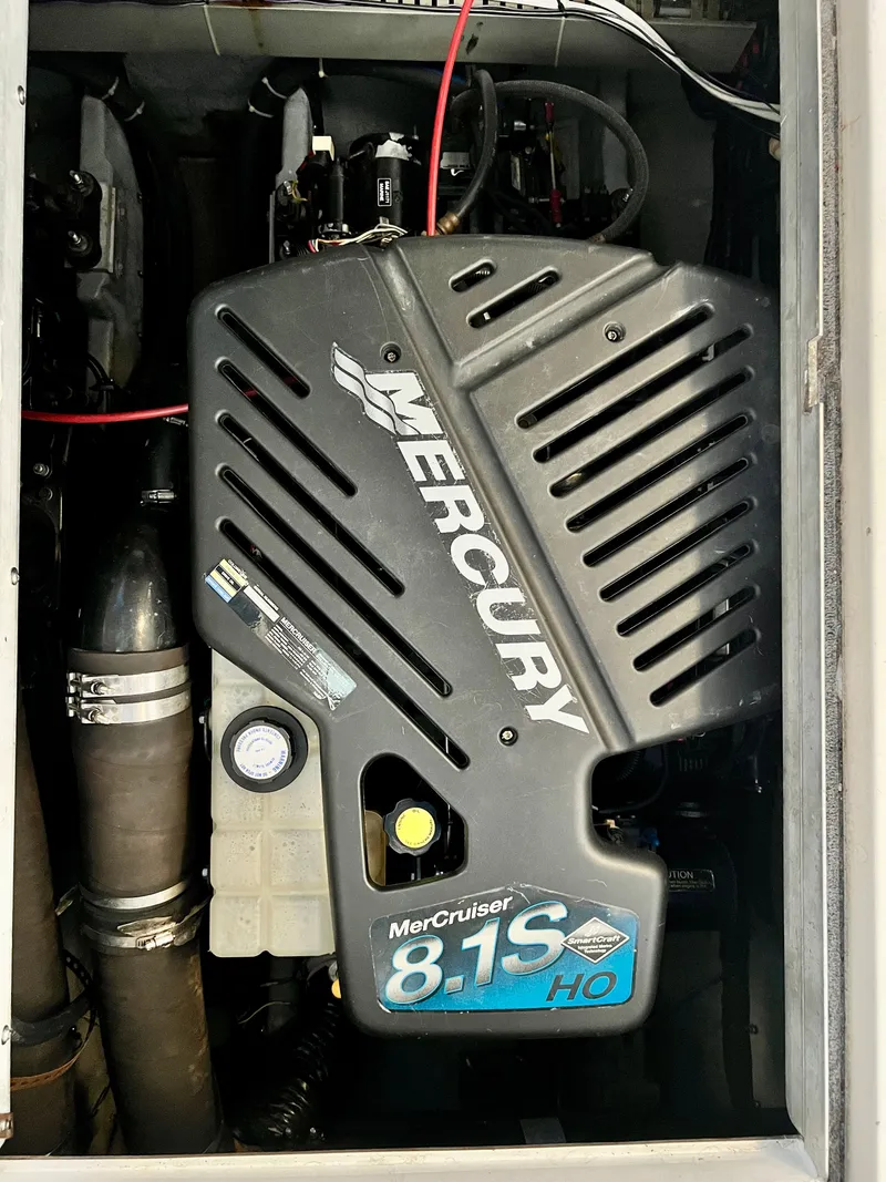 Slide: The Image of Sea Ray Sundancer 370 1993 - 23