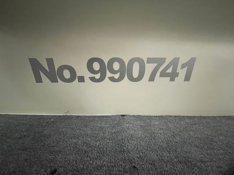 Slide: The Image of Sea Ray Sundancer 370 1993 - 30