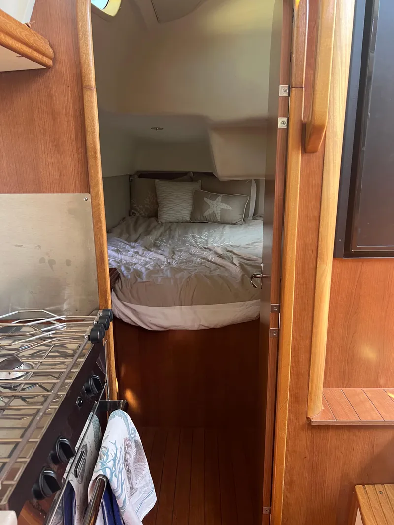 Slide: The Image of Starboard Aft berth - 40