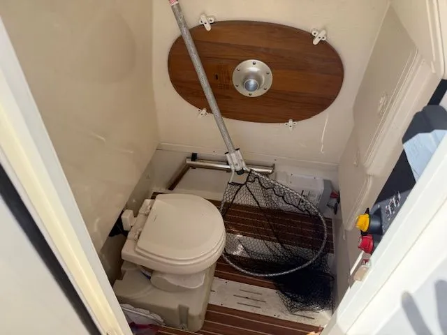 Slide: The Image of Scout 275LXF 2019 - 10