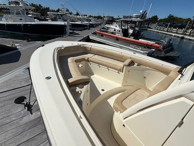 Slide: The Image of Scout 275LXF 2019 - 3