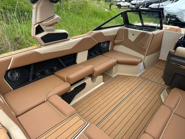 Slide: The Image of Nautique Super Air Nautique S23 2025 - 10