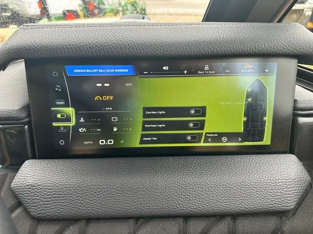 Slide: The Image of Nautique Super Air Nautique S23 2025 - 23