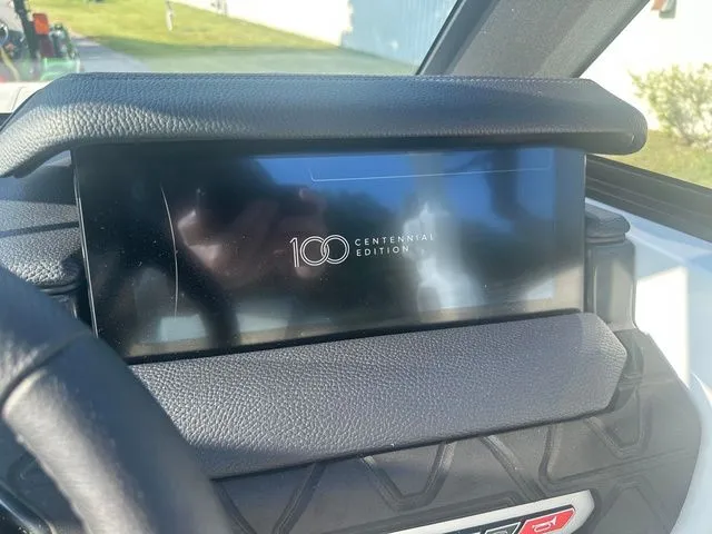 Slide: The Image of Nautique Super Air Nautique GS22 2025 - 16