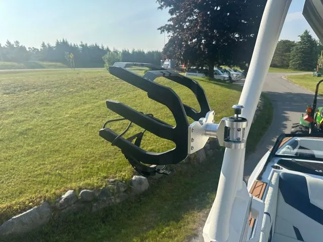 Slide: The Image of Nautique Super Air Nautique GS22 2025 - 23