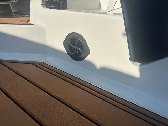 Slide: The Image of Nautique Super Air Nautique GS22 2025 - 26