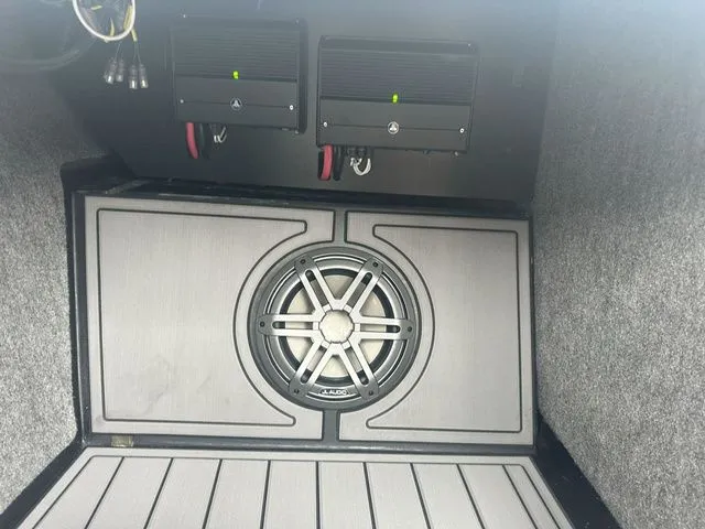 Slide: The Image of Nautique Super Air Nautique GS22 2025 - 24