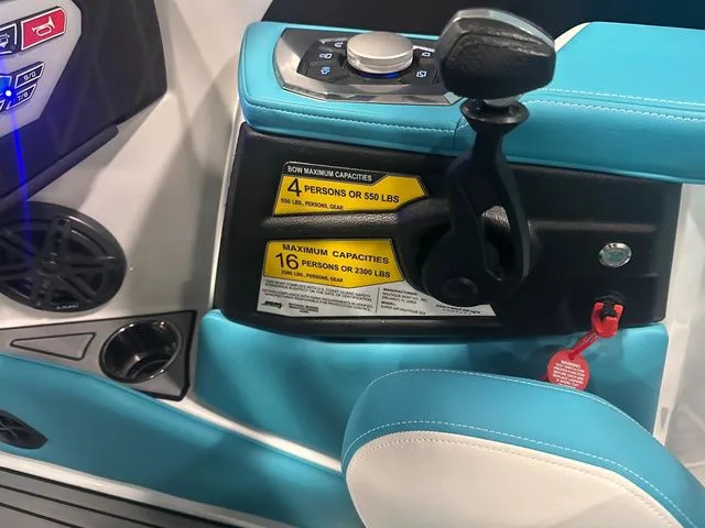 Slide: The Image of Nautique Super Air Nautique S23 2025 - 15