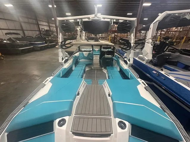 Slide: The Image of Nautique Super Air Nautique S23 2025 - 3
