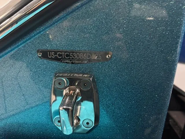 Slide: The Image of Nautique Super Air Nautique S23 2025 - 33