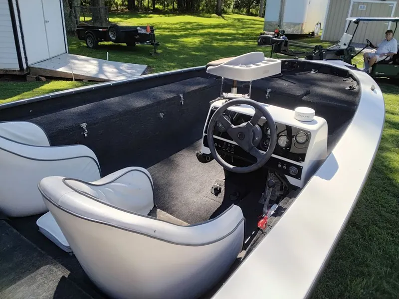 Slide: The Image of Storm Boats Bass Boat 1987 - 8