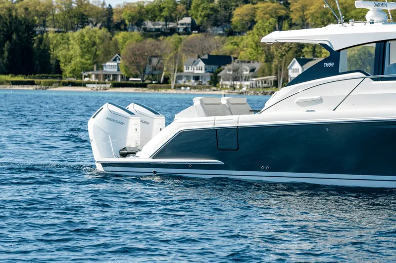 Slide: The Image of Tiara 43LE 2026 - 38