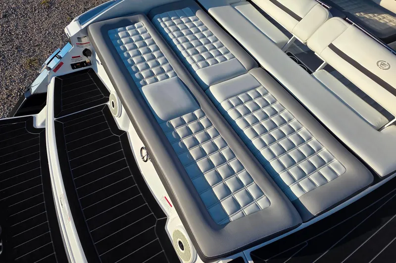 Slide: The Image of Luxurious seating on 2023 Cobalt R30 boat with quilted upholstery design. - 23