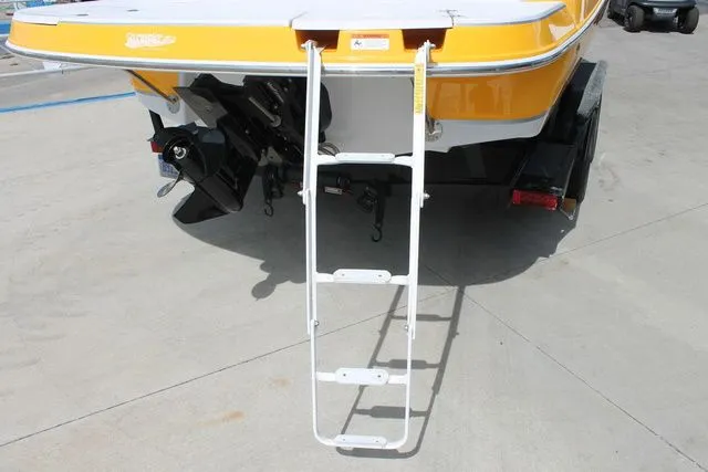 Slide: The Image of Four Winns 224 Funship 2008 - 6