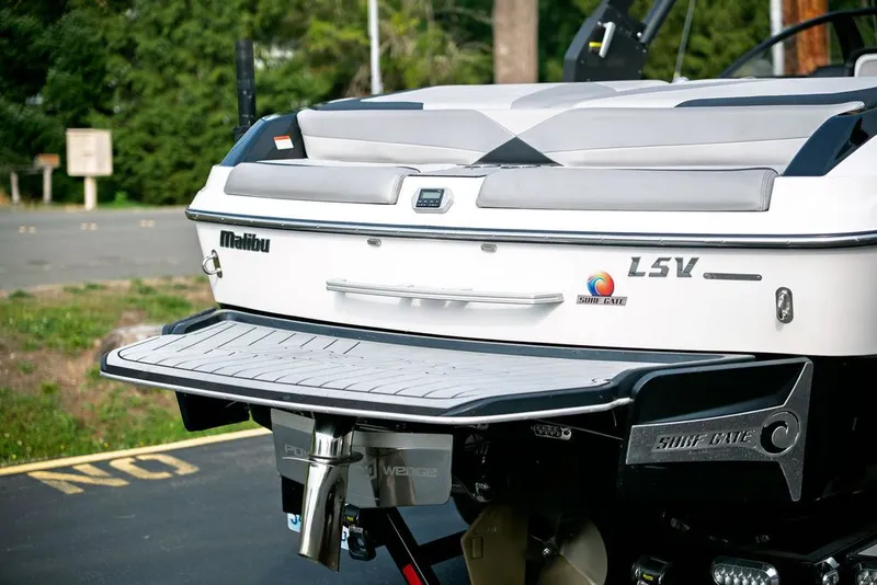 Slide: The Image of Malibu Wakesetter 23 LSV 2017 - 4