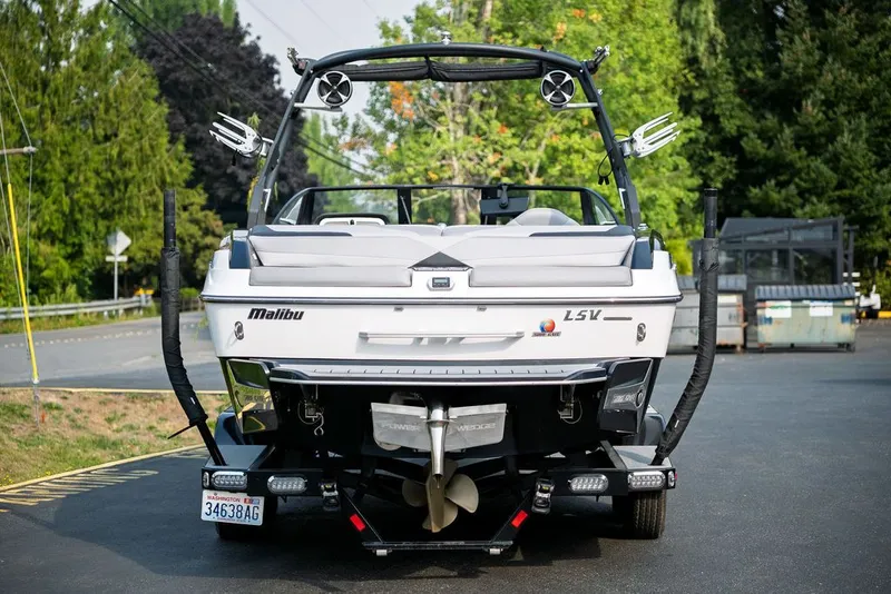 Slide: The Image of Malibu Wakesetter 23 LSV 2017 - 5