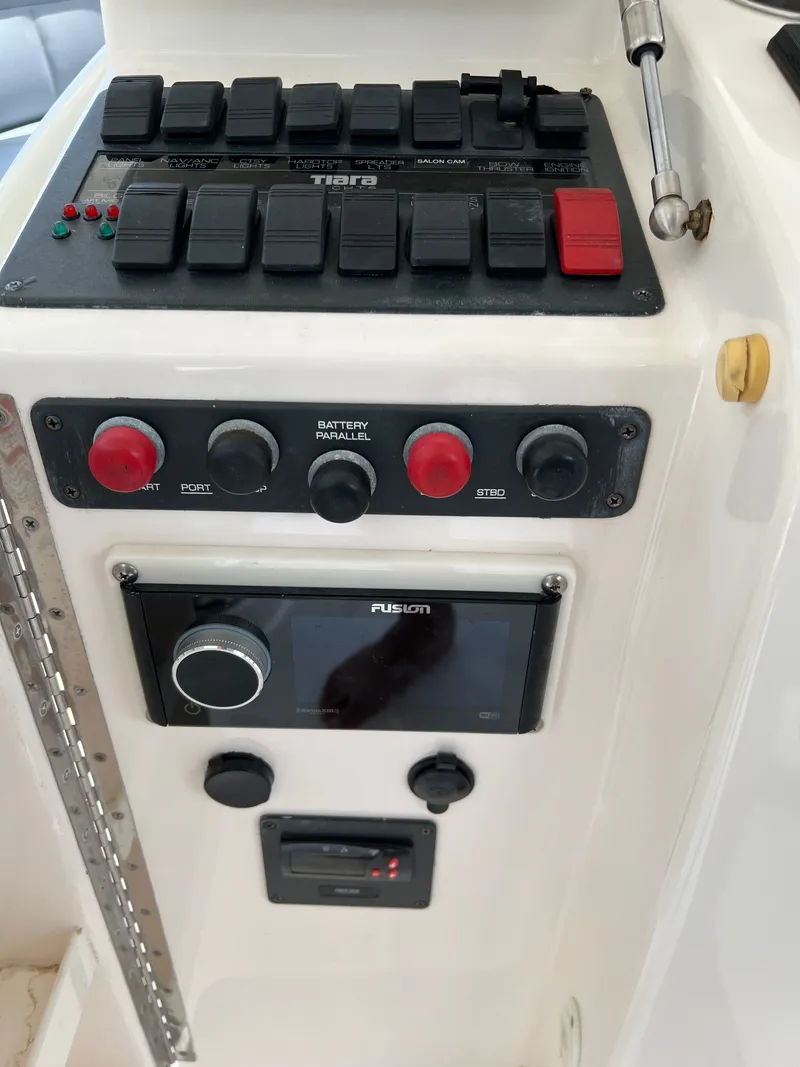 Slide: The Image of Tiara 48 Convertible 2015 - 12