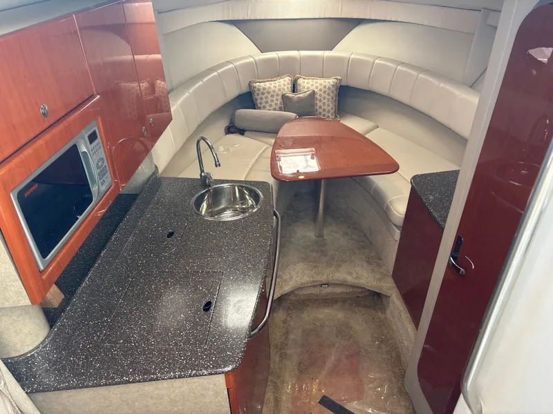 Slide: The Image of Formula 27 Performance Cruiser 2006 - 17