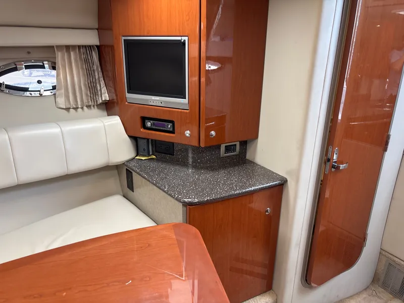 Slide: The Image of Formula 27 Performance Cruiser 2006 - 18