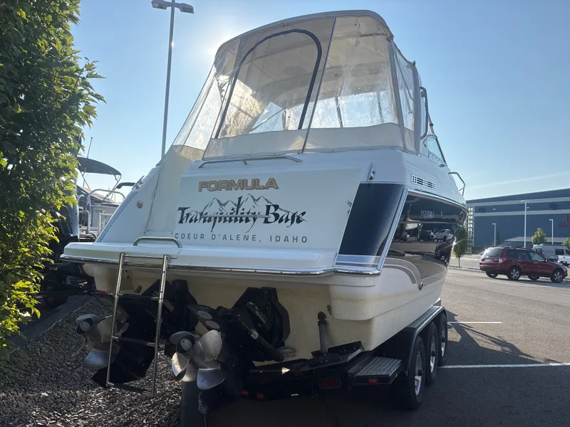 Slide: The Image of Formula 27 Performance Cruiser 2006 - 3