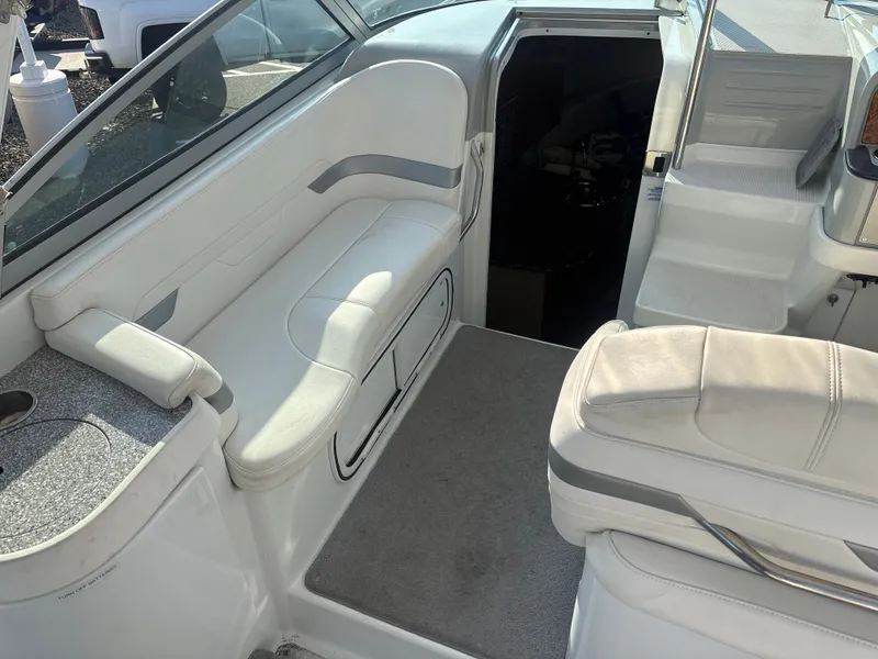 Slide: The Image of Formula 27 Performance Cruiser 2006 - 8