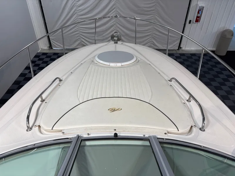 Slide: The Image of Monterey 245 Cruiser 2004 - 17