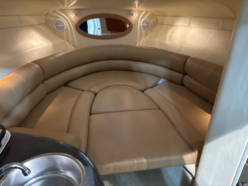 Slide: The Image of Monterey 245 Cruiser 2004 - 21