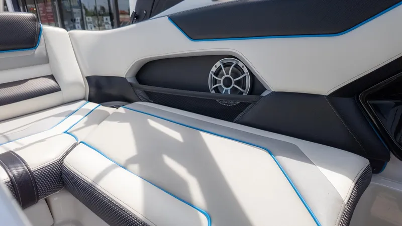 Slide: The Image of Yamaha 212XD 2022 - 12