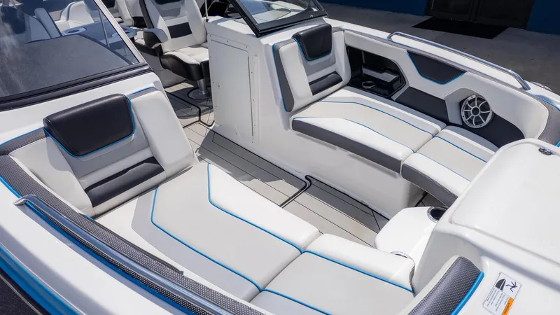 Slide: The Image of Yamaha 212XD 2022 - 22