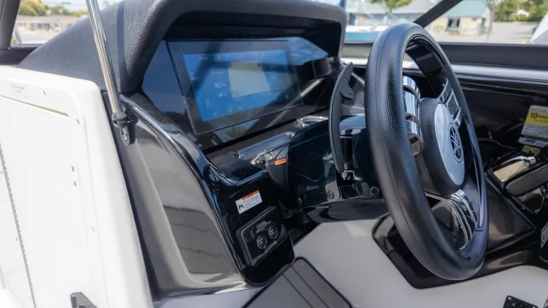 Slide: The Image of Yamaha 212XD 2022 - 28