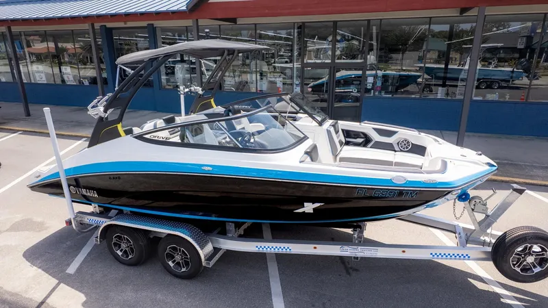 Slide: The Image of Yamaha 212XD 2022 - 3