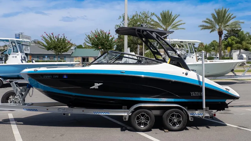 Slide: The Image of Yamaha 212XD 2022 - 4