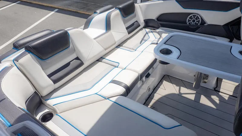 Slide: The Image of Yamaha 212XD 2022 - 8